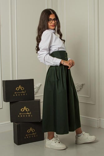 مريول طقم بلوزة وتنورة زيتي راقية شرائط امامية على...