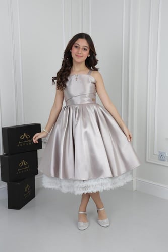 فستان السن المحير جلاكسي ميكادو كسرة على الصدر