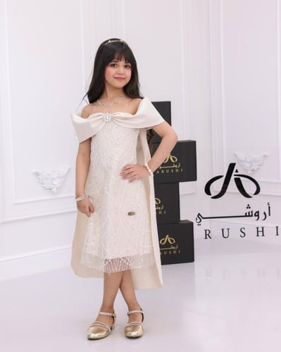 فستان بناتي بيج كت مايل صدر مطرز