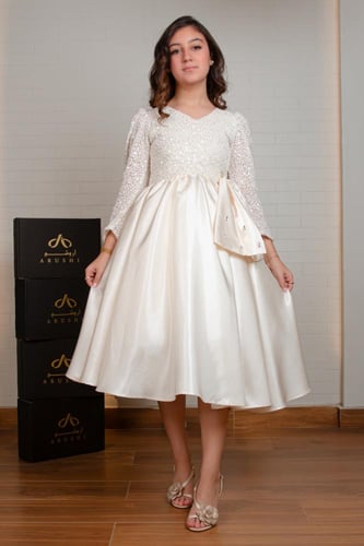 فستان السن المحير شتوي دانتيل بيج