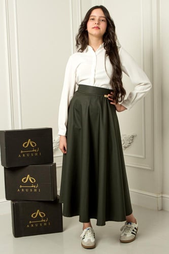 مريول طقم بلوزة وتنورة مدرسية زيتي بتصميم كلاسيكي