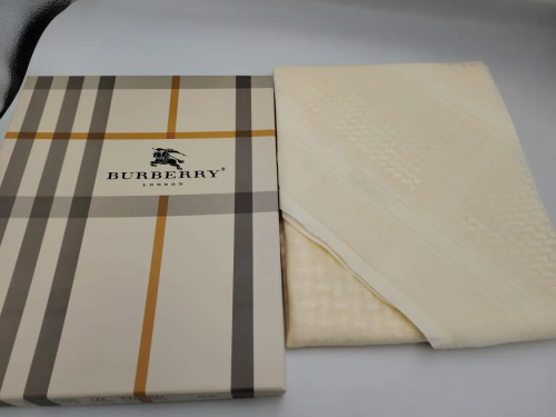 شماغ بربري لندن بيج اصدار جديد 2025