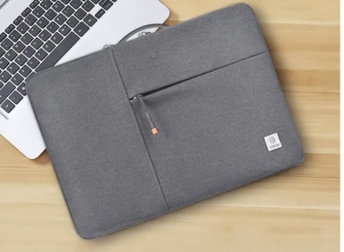 حقيبة لابتوب 14 بوصة توفر حماية فائقة وتصميم عملي...