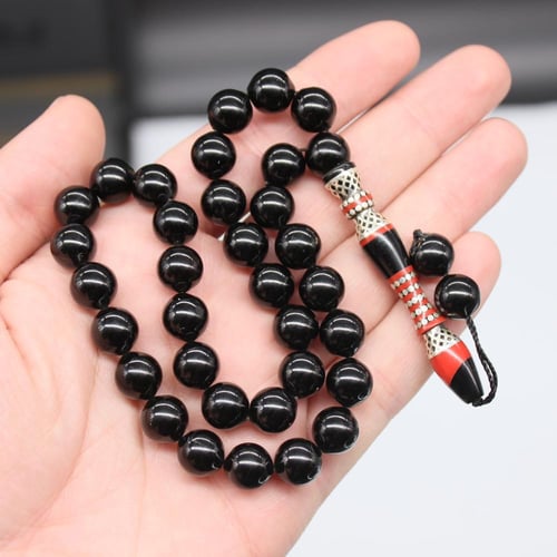 سبحة من حجر الارزروم الأسود بخرزة دائرية