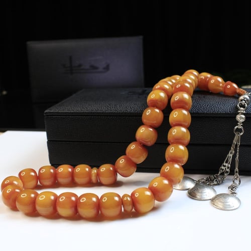 مسباح مسكي عسلي مموج – خرز كبير وكركوشة أثرية