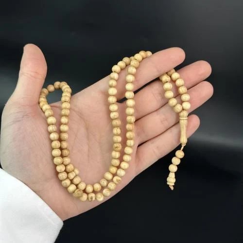 سبحة من خشب الشيشم