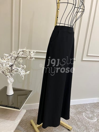 تنورة كلوش جيب