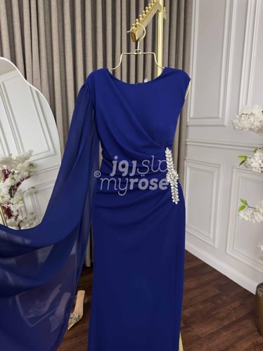 فستان اكسسوار جنب