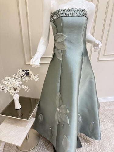 فستان سهرة فصوص