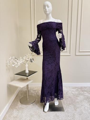 فستان نسائي