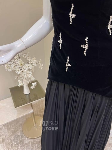 فستان جوخ بفصوص