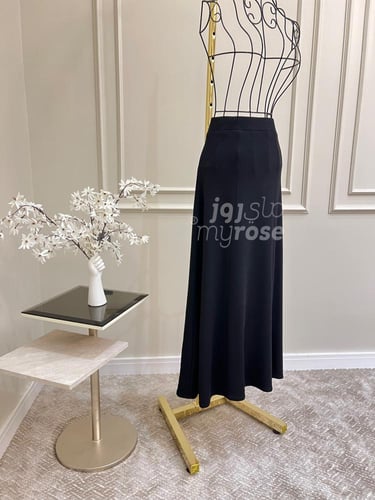 تنورة دبل كلوش