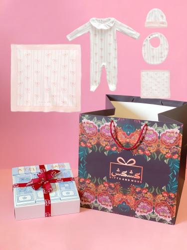 طقم هدايا مواليد قطني من براند Atelier Babbi الفاخ...