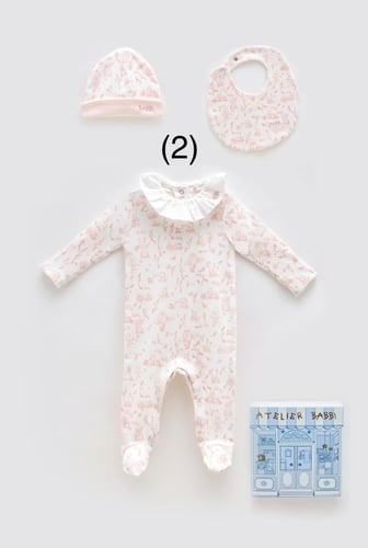 طقم هدايا مواليد قطني من براند Atelier Babbi الفاخ...