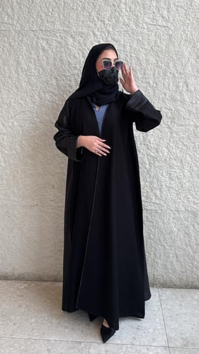 عباية جدائل