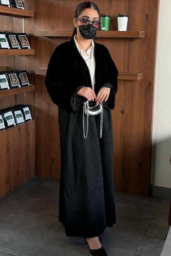 نغم - عباية شتوية