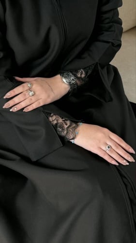 عباية _زاهيه