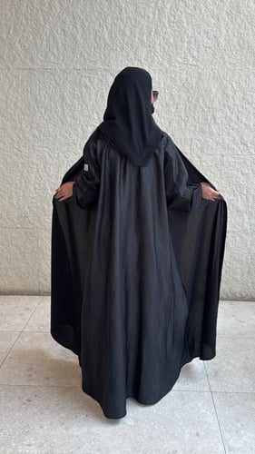 عباية جدائل