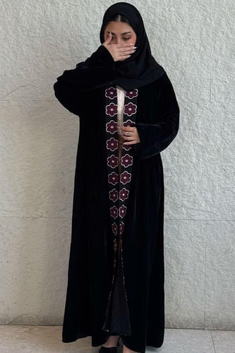 فلك - عباية شتوية