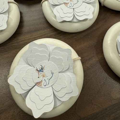 مبخره دائريه مع ورده بارزه