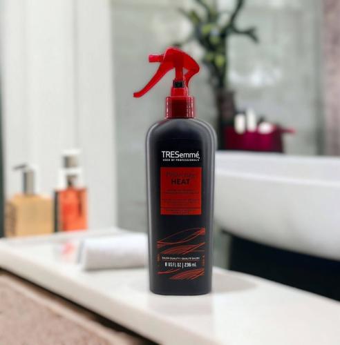بخاخ واقي حراري للشعر من تريسمي 236 مل