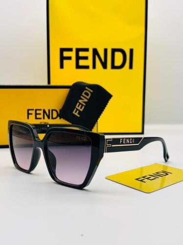 نظارة فيندي