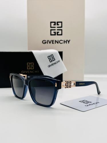 نظارة جيفنشي