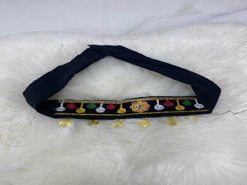 ربطة للشعر سوداء مع جنيهات