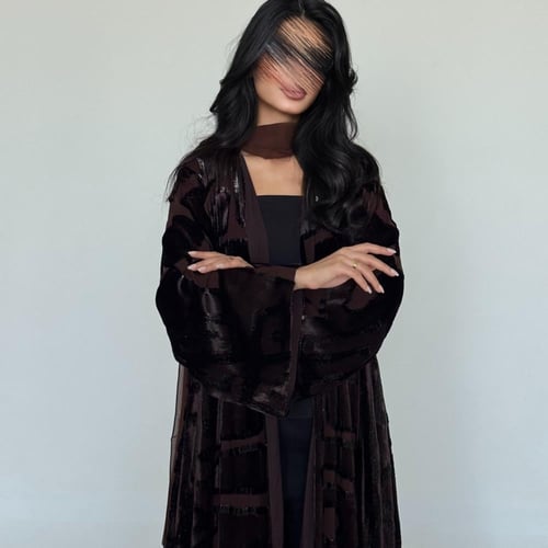 54 عباية نص كلوش كريب فاخر مع تداخل اكمام شك ترتر