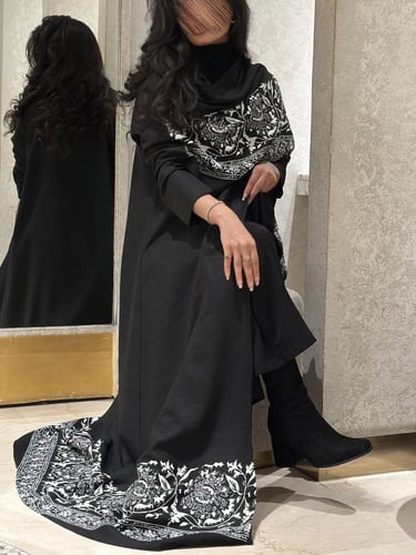 عبايه نصف كلوش لينن كشميري