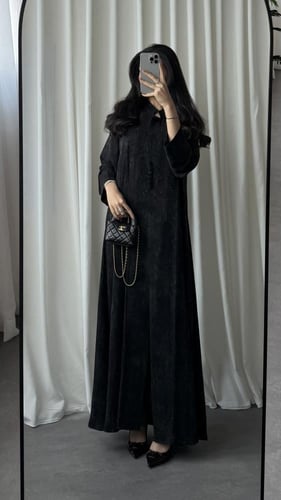 36 عباية نص كلوش حرير مغسول تركي