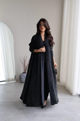 46 عباية نص كلوش حرير مغسول تركي