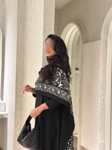 عبايه نصف كلوش لينن كشميري