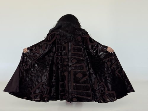 54 عباية نص كلوش كريب فاخر مع تداخل اكمام شك ترتر