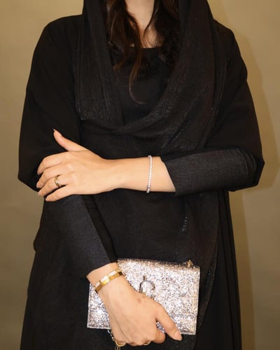 عباية نصف كلوش كريب كوري اسود مع شيفون جازار تركي