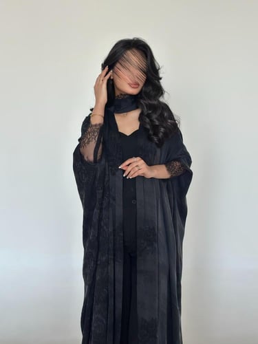 53 عباية نص بشت حرير مغسول تركي مع تداخل دانتيل فر...