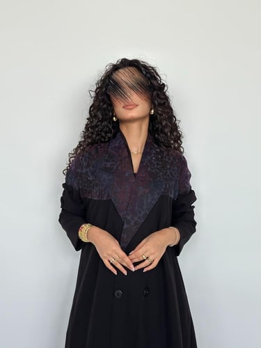 عباية بليزر نصف كلوش كريب اسود