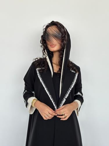 24 عباية نصف كلوش كتان أسود مع تطريز يدوي وتداخل خ...