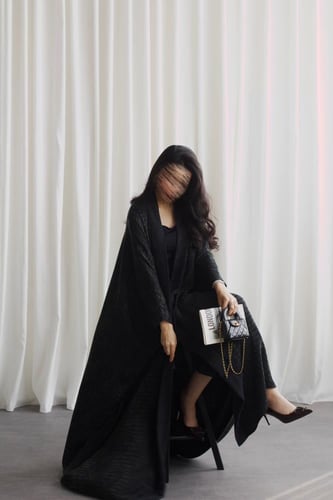 عباية نص بشت حرير مغسول تركي. إمكانية تغيير القصه...