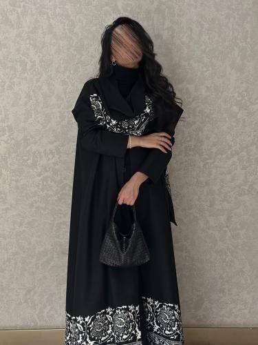 عبايه نصف كلوش لينن كشميري