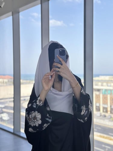 عباية نص بشت كريب كوري