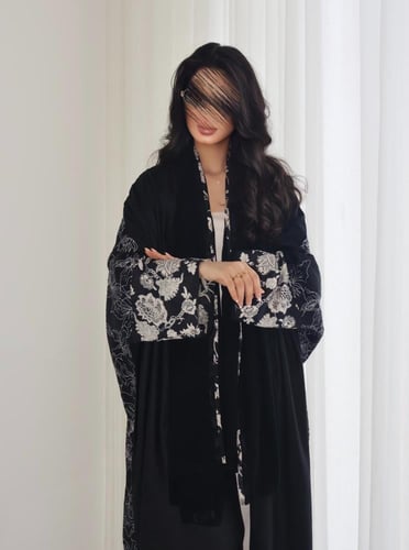 عباية نص بشت لينن اسود . إمكانية تغيير القصه إلى ن...