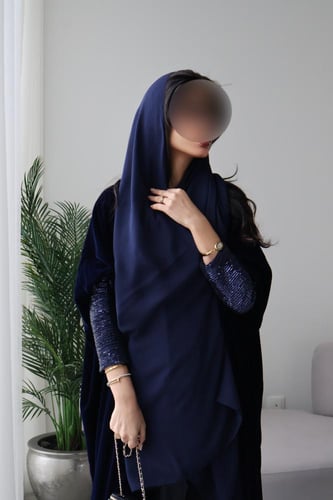 44 عبايه نص بشت مخمل كوري