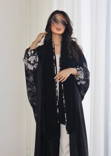 عباية نص بشت لينن اسود . إمكانية تغيير القصه إلى ن...