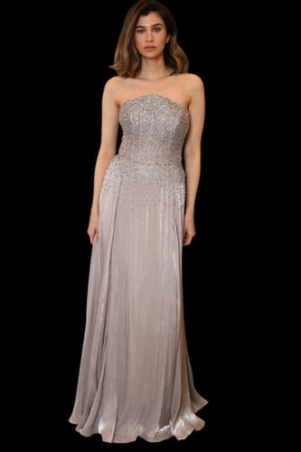 فستان سهرة مكشوف الكتفين