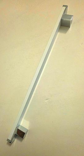 Large wardrobe handles B5