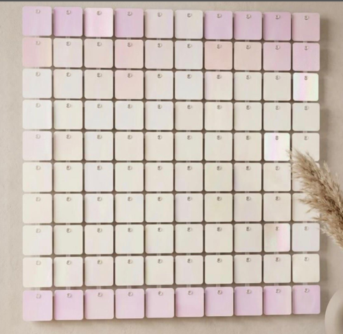 A sequined wall art in the shape of a square 30*30
