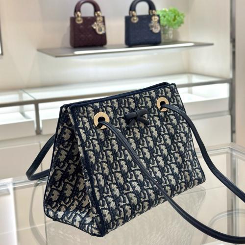 شنطة ديور Promenade مقاس 27cm