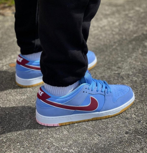 Nike SB Dunk Low“Phillies