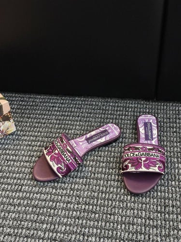 DOLCE AND GABBNA Women Slipper